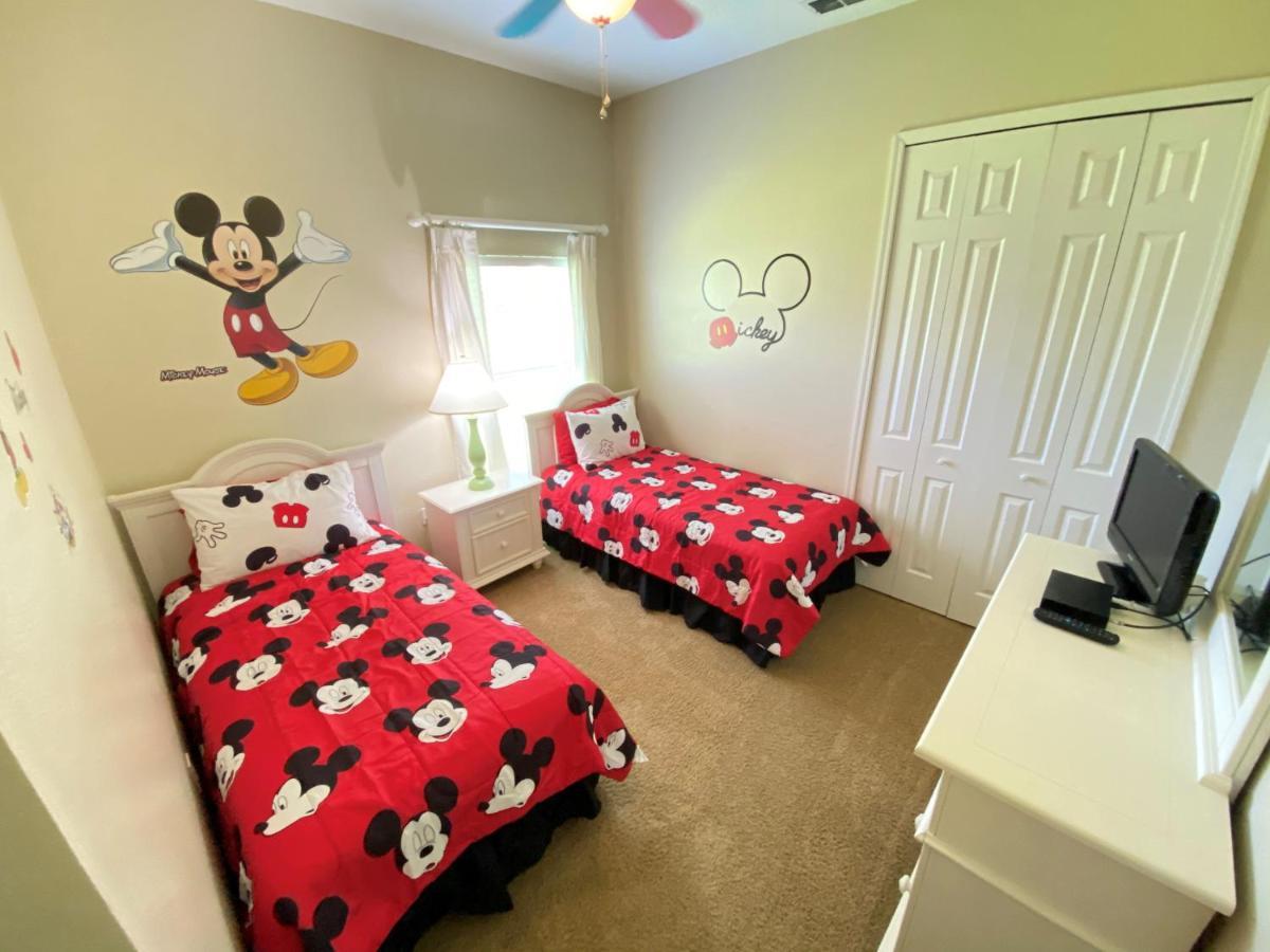 Mickeys Corner - Fantastic 5Br With Large Private Garden Pool Hot Tub Game Room Gas Bbq 2 Miles To Disney أورلاندو المظهر الخارجي الصورة